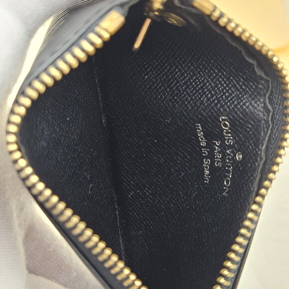 Louis Vuitton  Black Epi Keycase Wallet - Picture 12 of 12